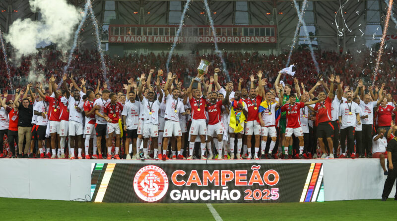 Inter fatura o Gauchão pela 46ª vez e amplia distância para o rival Grêmio, que tem 43 (Foto: Ricardo Duarte/Internacional)