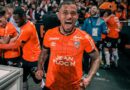 Igor Silva vibra efusivamente com título do Lorient na França