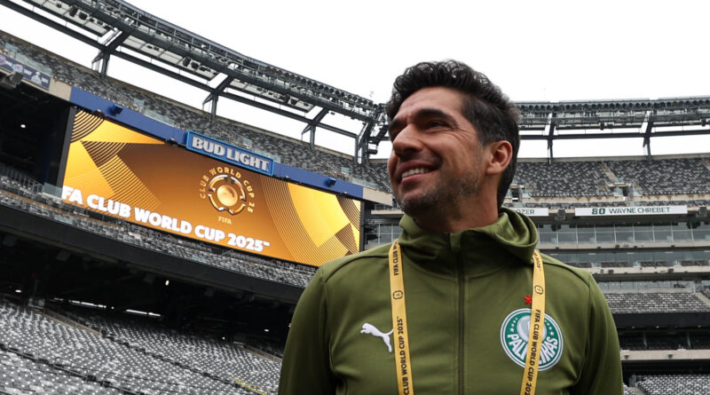 Abel Ferreira falou sobre sua renovação de contrato com o Palmeiras até 2027