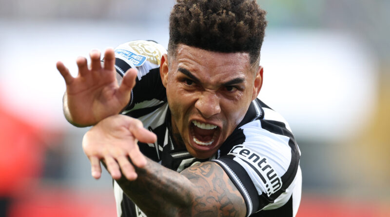 Atacante Igor Jesus comemora gol marcado na estreia do Botafogo no Mundial de Clubes