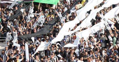 Botafogo vence PSG em dia histórico do futebol mundial