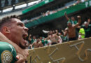 O atacante Paulinho vibra com o gol marcado na vitória do Palmeiras sobre o Botafogo no Mundial de Clubes da FIFA