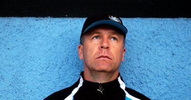 Mano Menezes em sua primeira passagem pelo Grêmio, em 2007
