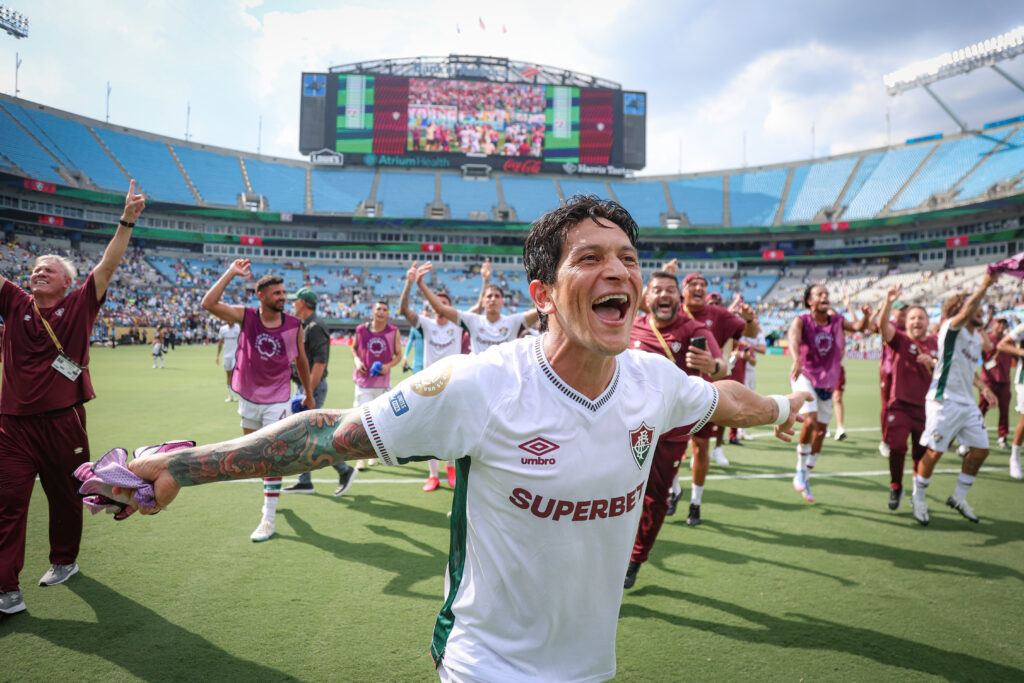 Atacante German Cano, do Fluminense, vibra após vitória sobre a Inter de Milão no mundial de Clubes