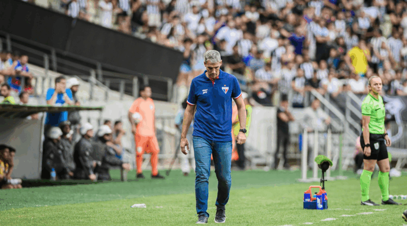 Juan Pablo Vojvoda foi o 12º treinador demitido durante a Série A 2025