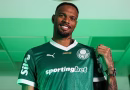 Apresentação do goleiro Carlos Miguel, novo atleta da SE Palmeiras, na Academia de Futebol, em São Paulo-SP. (Foto: Fabio Menotti/Palmeiras/by Canon)
