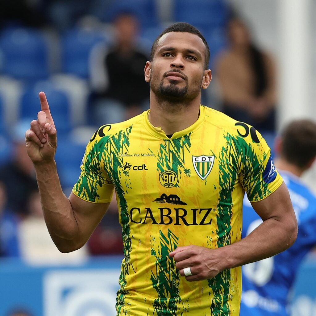 O atacante brasileiro Daniel dos Anjos brilhou com a camisa do Tondela na Liga Portugal