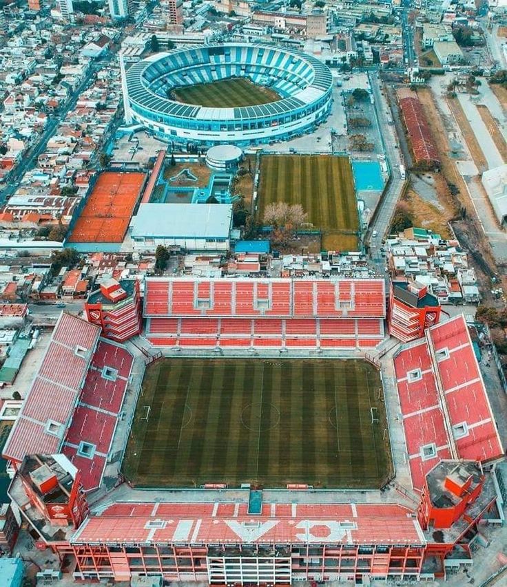 Racing e Independiente: estádios de clubes rivais que são muito próximos