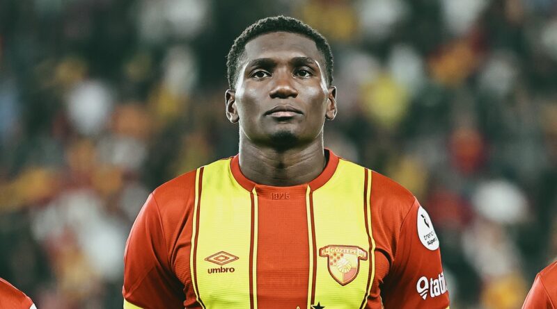 Zagueiro Héliton atua no Göztepe, da Turquia, é destaque no futebol europeu