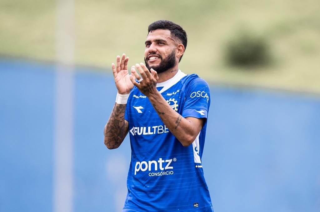 Lateral Matheus Rocha é titular do São José na ótima campanha do clube no Paulista A2
