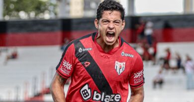Guilherme Marques, meio-campista do Atlético-GO, é artilheiro do time na temporada