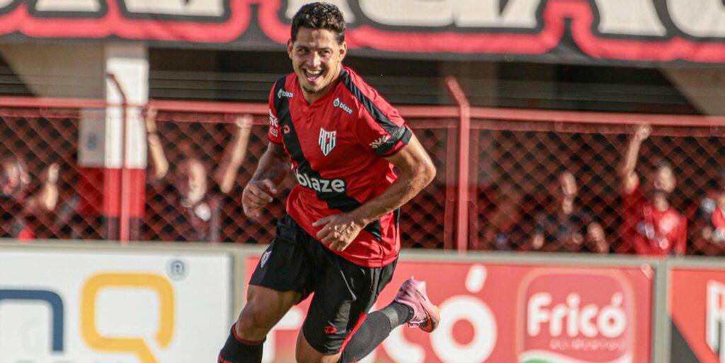 Guilherme é um dos principais atletas do Atlético-GO na temporada