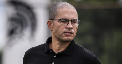 Alex, atual treinador do Athletic