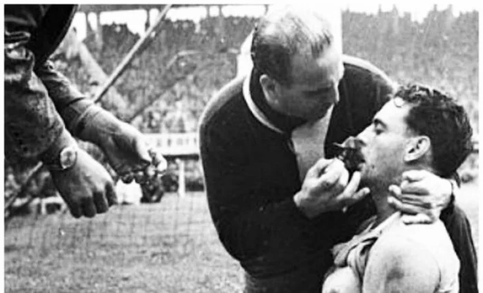 Juan Hohberg, o jogador uruguaio que morreu em campo durante semifinal da Copa do Mundo de 1954, mas foi reanimado e voltou a jogar