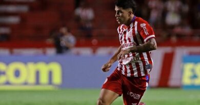 Felipe Cardoso em ação pelo Náutico na Série B 2026 (Foto: Rafael Vieira/CNC)