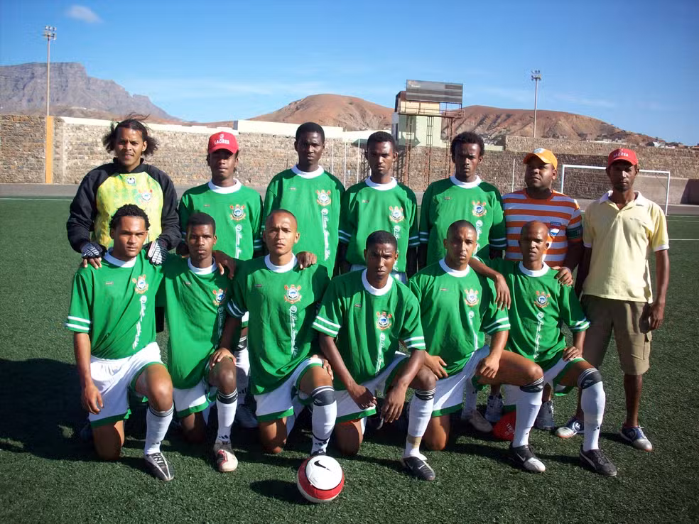 O Corinthians de São Vicente é um dos clubes de Cabo Verde inspirados em times brasileiros