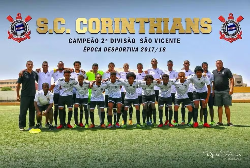 O Corinthians de São Vicente é um dos clubes de Cabo Verde inspirados em times brasileiros