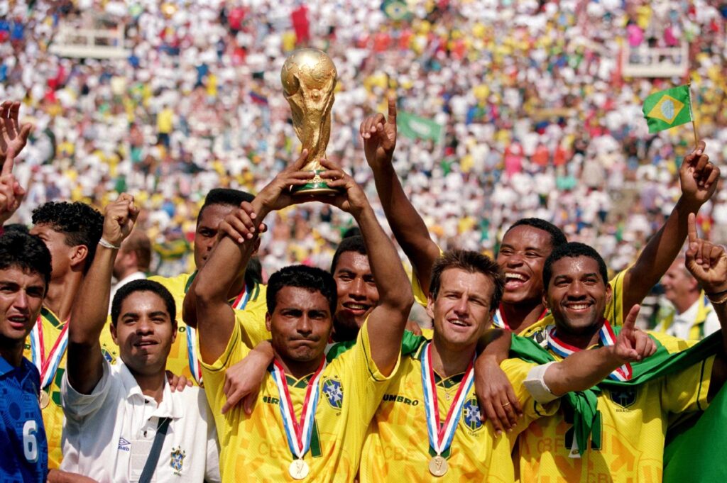 Em 1994, sequestro do pai de Romário quase tirou o craque do tetra da Copa do Mundo