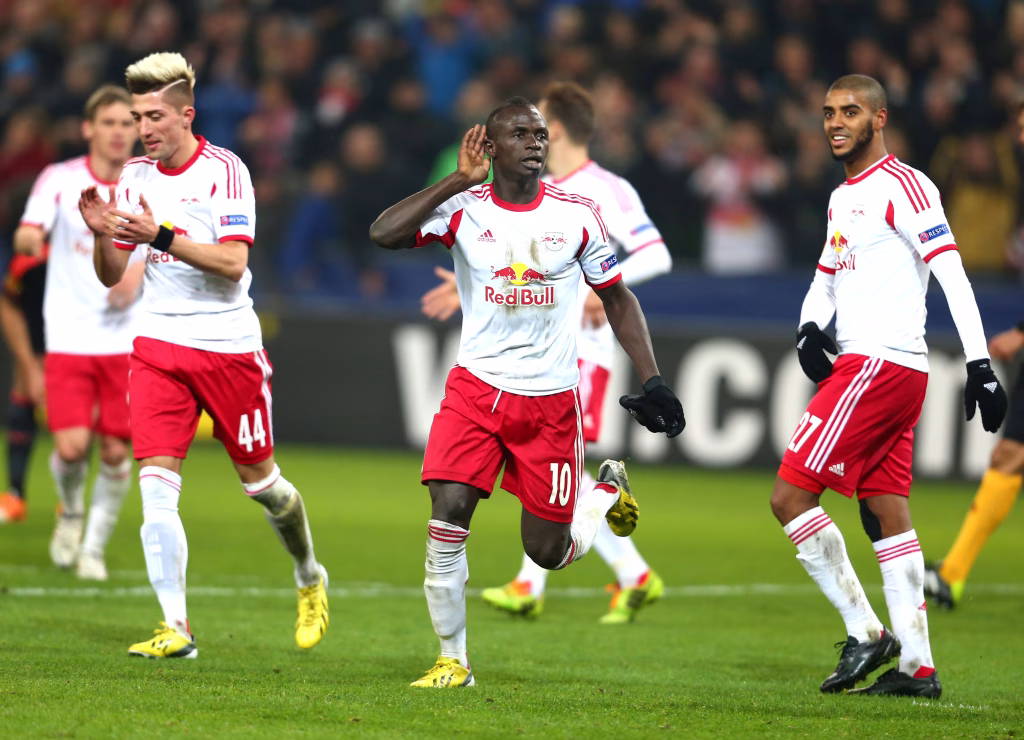 Do futebol para o ciclismo: Alan. ex-Fluminense, atuou com Sadio Mané no Red Bull Salzburg (Foto: Divulgação/Red Bull Salzburg)