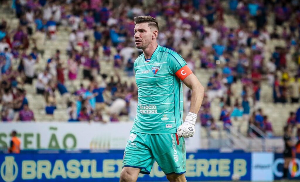 Goleiro João Ricardo, do Fortaleza