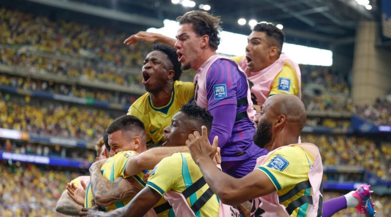 Brasil e Canadá são as duas seleções que melhor aproveitam a pausa para hidratação nesta Copa do Mundo