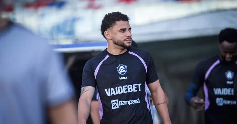 Volante Edson fez sua estreia pelo Remo diante do Vitória pelo Brasileirão 2026