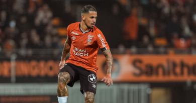 Lateral Igor Silva atuou por cinco temporadas no Lorient, da França