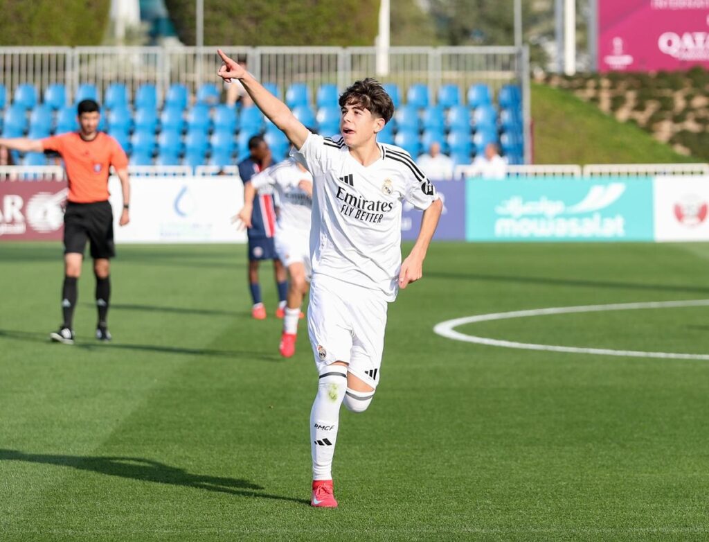 Meia Bryan Bugarín, do Real Madrid, pode defender a Seleção Brasileira (Foto: Reprodução/Instagram/@bryanbugarin10)