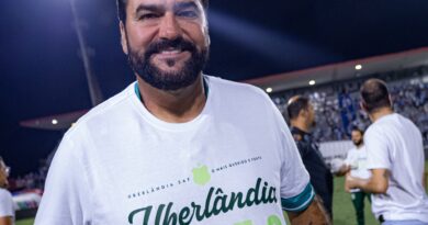Danilo, treinador do Uberlândia, conquista acesso à Série C do Campeonato Brasileiro
