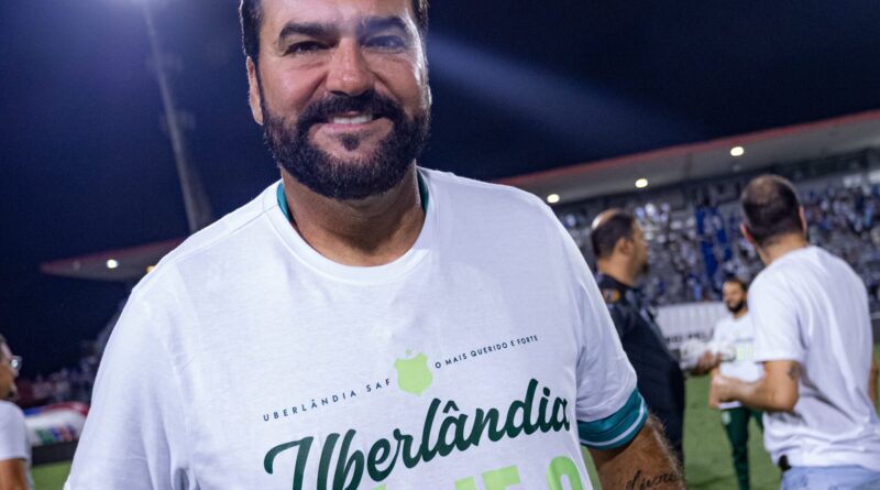Danilo, treinador do Uberlândia, conquista acesso à Série C do Campeonato Brasileiro