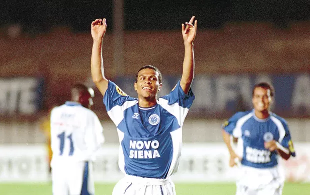 Vendido há mais de 20 anos, Geovanni ainda é a maior venda da história do Cruzeiro (Foto: Reprodução/x.com)