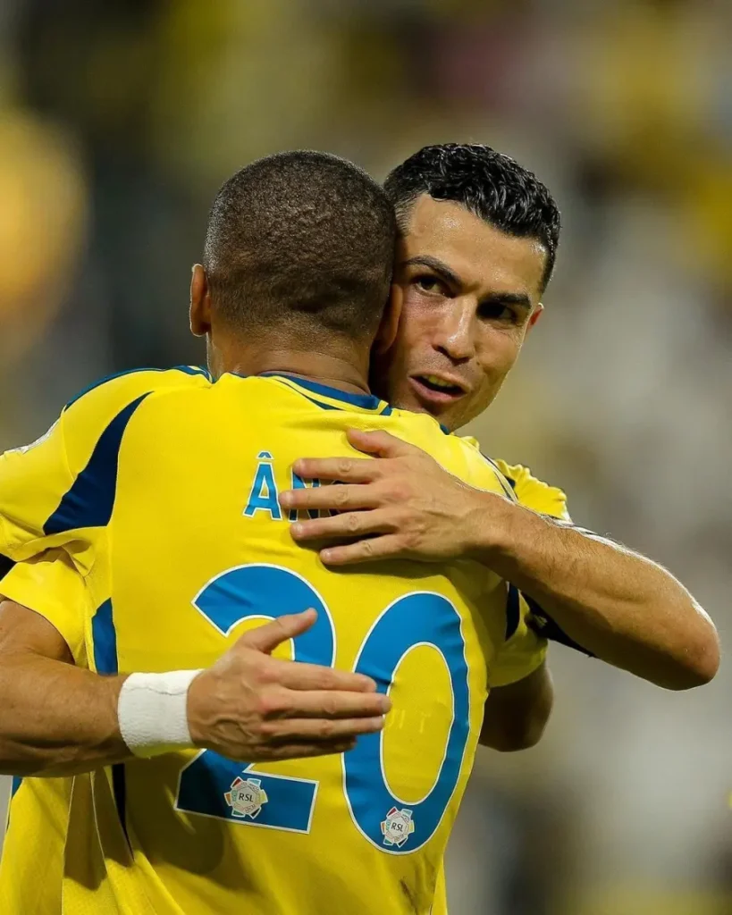 Ângelo e Cristiano Ronaldo no Al Nassr