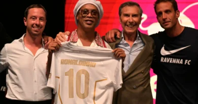 Ronaldinho Gaúcho volta ao futebol? Entenda o acordo com o Ravenna