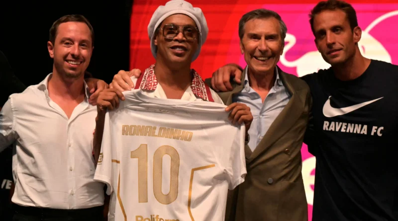 Ronaldinho Gaúcho volta ao futebol? Entenda o acordo com o Ravenna