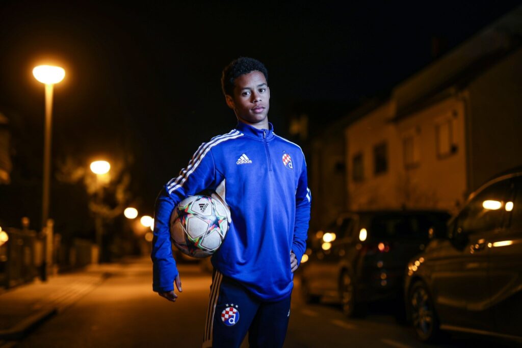 Monitorado pela CBF, Rafael Belinho é cria do Vasco e brilha na Croácia (Foto: Divulgação/Dinamo Zagreb)
