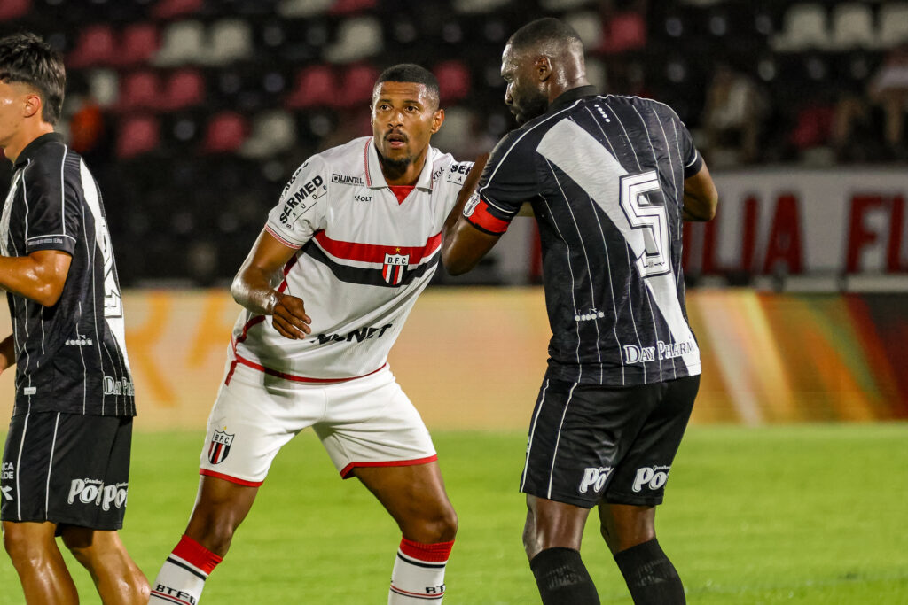 Zagueiro Vilar é titular do Botafogo-SP na Série B