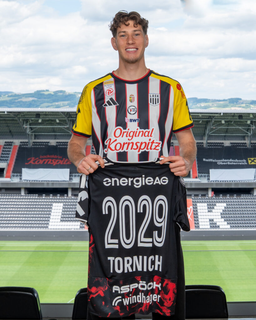 João Tornich, o "Alemão", é o único brasileiro do elenco do LASK, que disputa a fase de liga da Champions League 2026/27 (Foto: Divulgação/LASK)