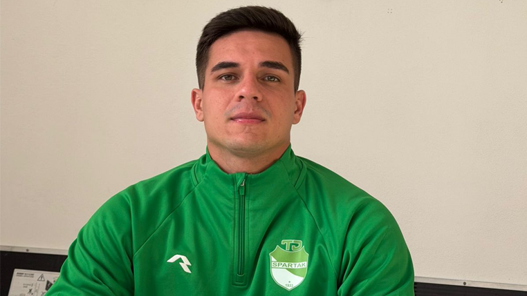 Mateus Eduardo, goleiro brasileiro que atua no futebol da Eslováquia