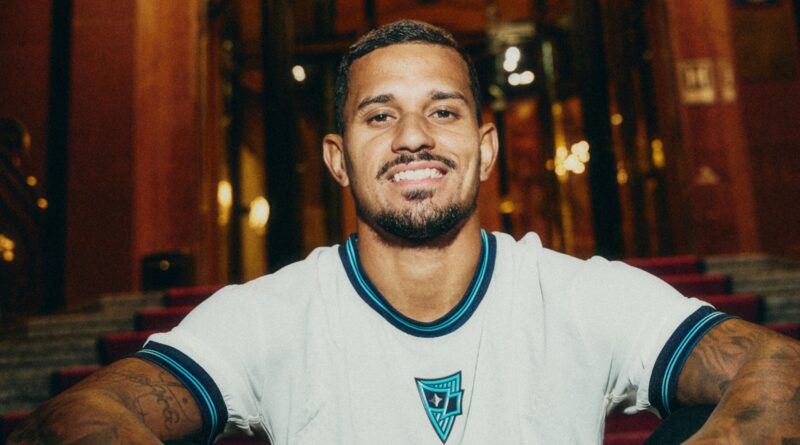 Após cinco anos na França lateral-direito Igor Silva assina com o FC Rodina, da Rússia