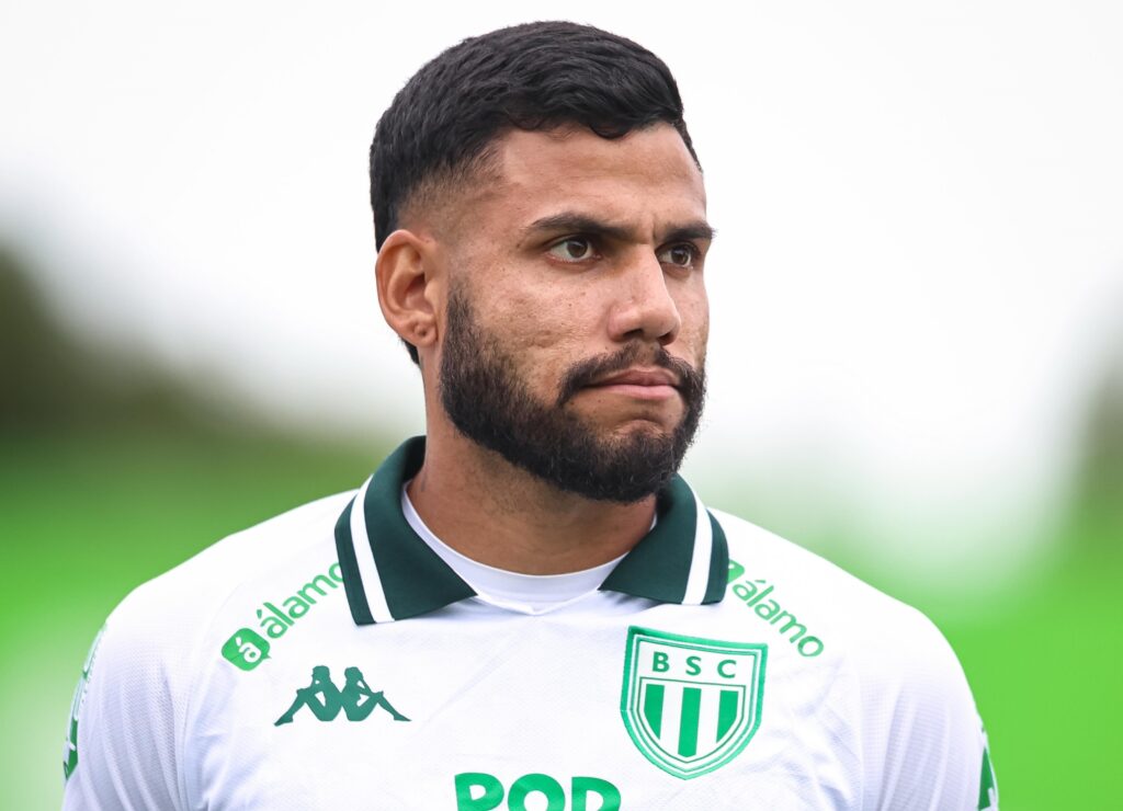 Matheus Rocha, lateral-direito titular do Boavista, e finalista da Copa Rio 2026