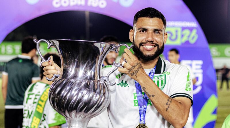 Lateral Matheus Rocha é campeão da Copa Rio 2026 pelo Boavista