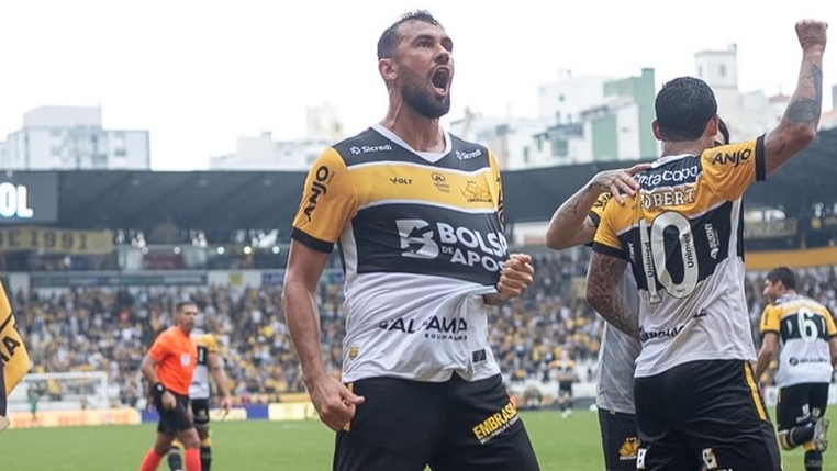 Luciano Castán, zagueiro do Criciúma