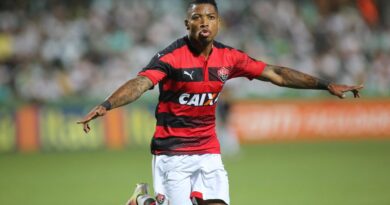 As maiores vendas da história do Vitória: Marinho, Petkovic e mais
