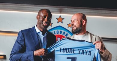 Yaya Touré é o treinador do Slovan Bratislava na Champions League 2026/27