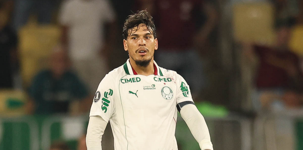 Gustavo Gómez em ação pelo Palmeiras em partida contra o Fluminense na Copa Libertadores da América