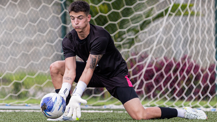 Goleiro Nicolas Sperry chega a Academia Javier Mascherano, clube do astro argentino